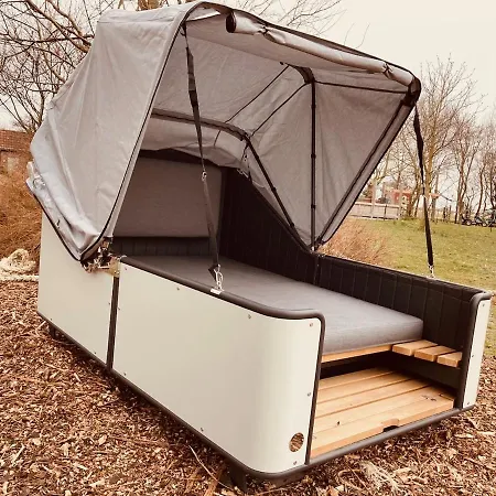 Hof Steinhuetten Schlafstrandkorb Luxury tent *
