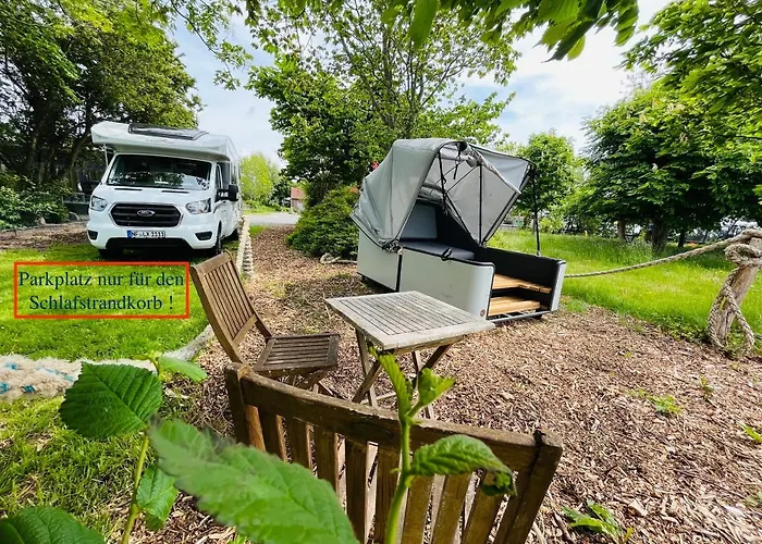 Hof Steinhuetten Schlafstrandkorb * Westerhever