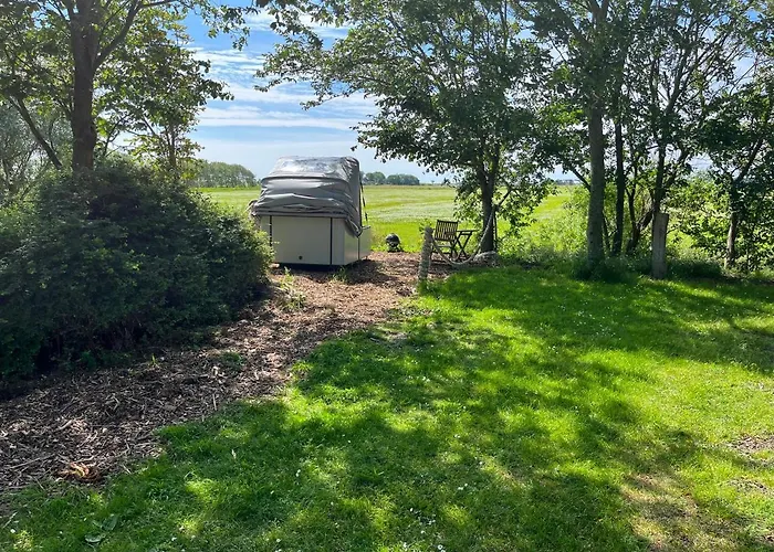 Luxe tent Hof Steinhuetten Schlafstrandkorb